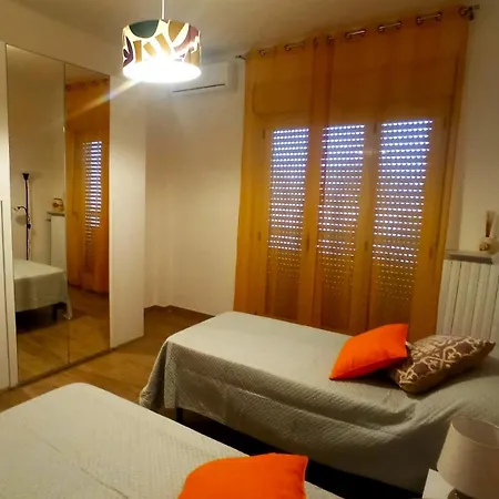 公寓 Marilena House *